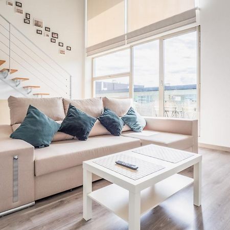 El Ventero Apartment - Elegante Apt Para 5 Con Terraza, Wi-Fi Y Aparcamiento En La Calle Camarma de Esteruelas 외부 사진