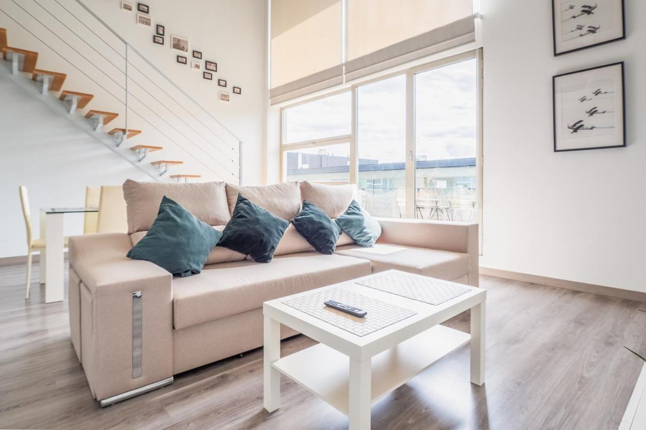 El Ventero Apartment - Elegante Apt Para 5 Con Terraza, Wi-Fi Y Aparcamiento En La Calle Camarma de Esteruelas 외부 사진