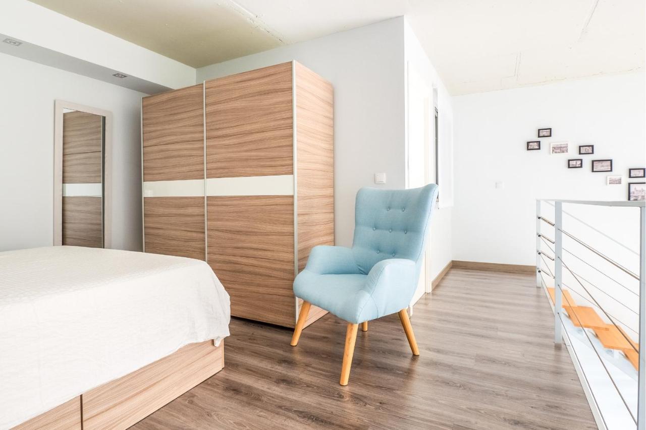 El Ventero Apartment - Elegante Apt Para 5 Con Terraza, Wi-Fi Y Aparcamiento En La Calle Camarma de Esteruelas 외부 사진